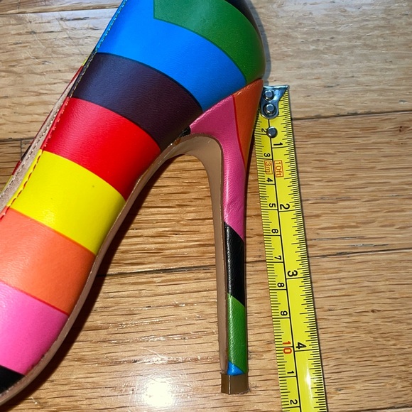 Colorful PRIDE 🌈 heels pumps 5 1/2 - Picture 4 of 14